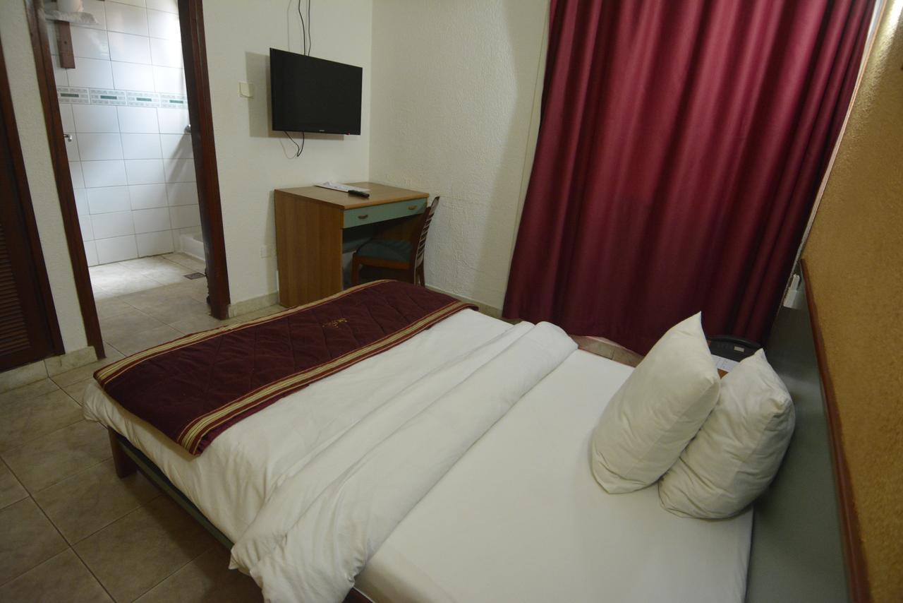 Merina Hotel Yaounde Exterior photo